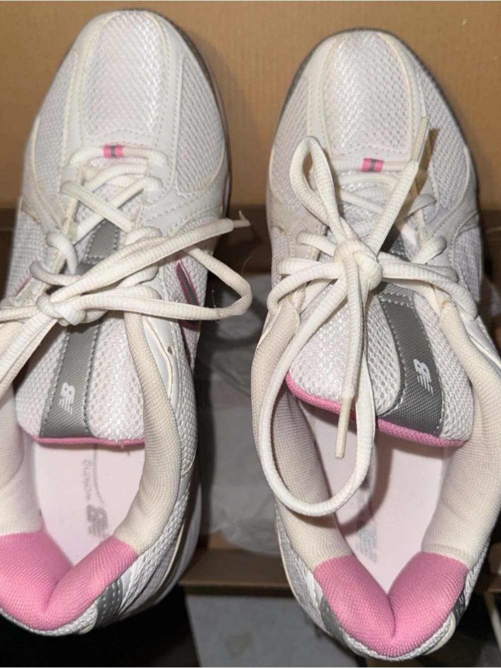 New Balance Women’s White & Pink Athletic Walking Sneakers